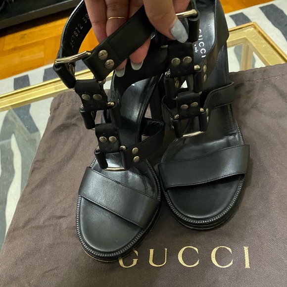 Vintage Gucci Sandals - Picture 2 of 3